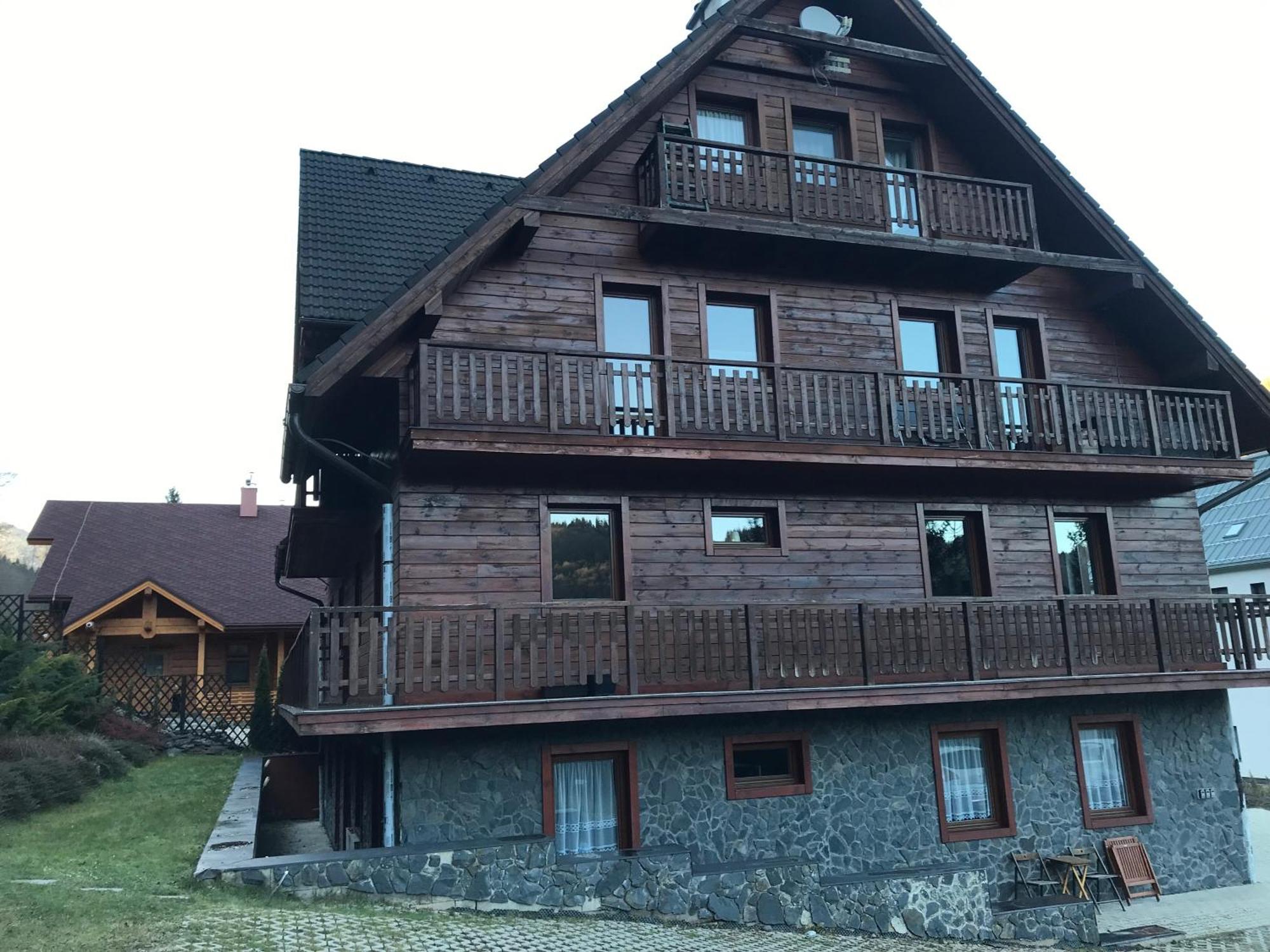 Bystra Apartments Deer And Wolf Bagian luar foto