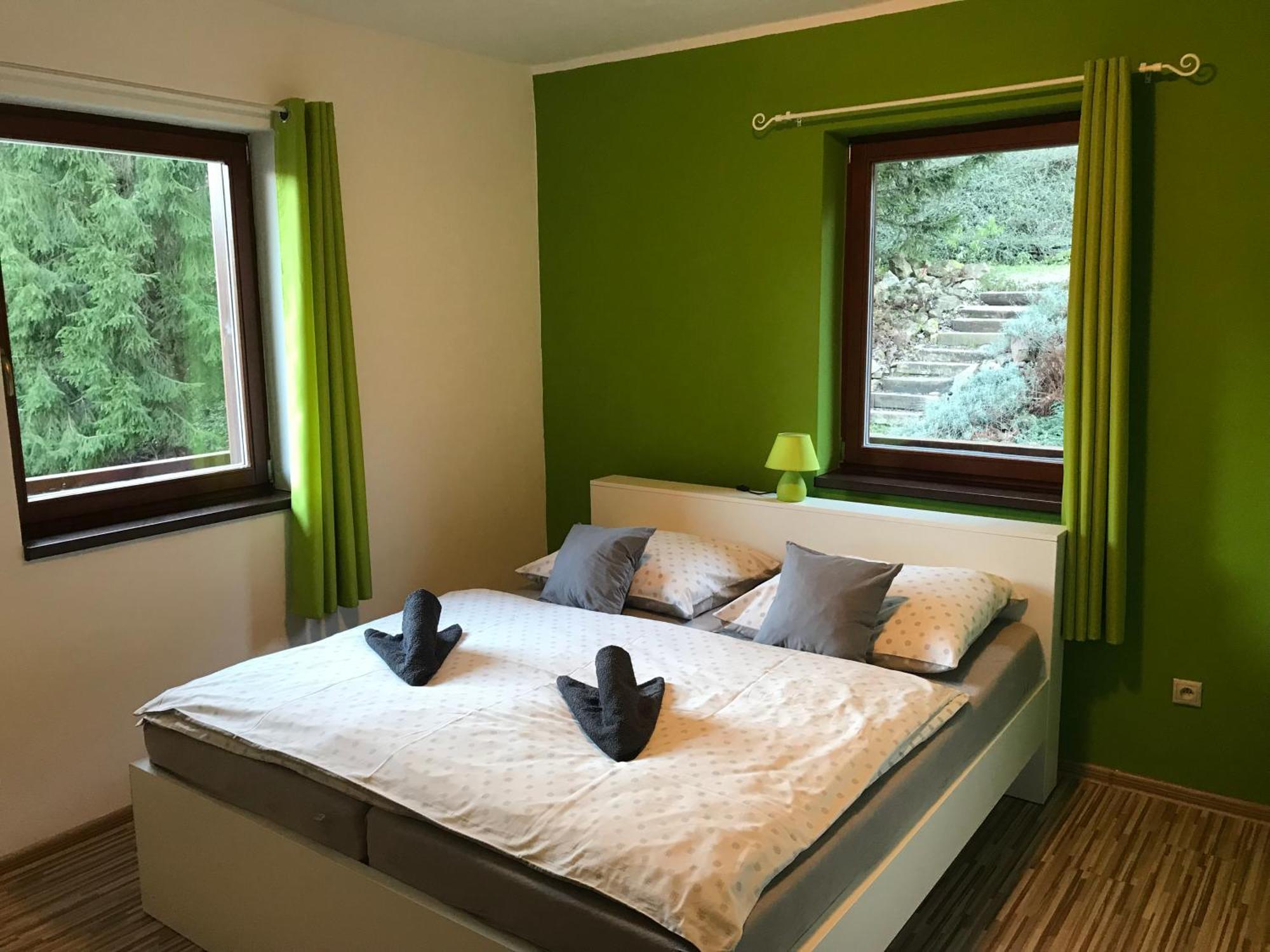 Bystra Apartments Deer And Wolf Bagian luar foto