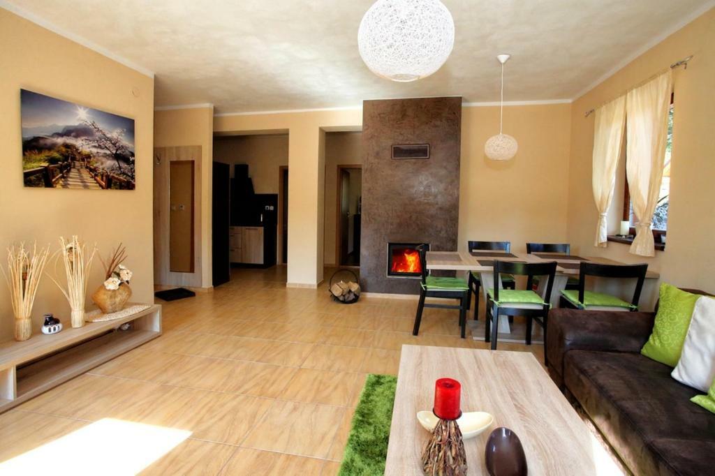 Bystra Apartments Deer And Wolf Bagian luar foto