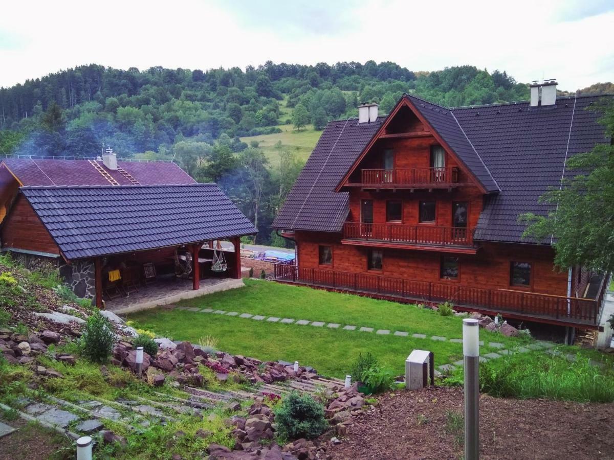 Bystra Apartments Deer And Wolf Bagian luar foto
